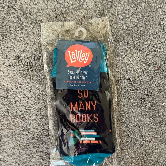 Lavley Women’s Socks So Many Books So Little Time - Picture 1 of 2